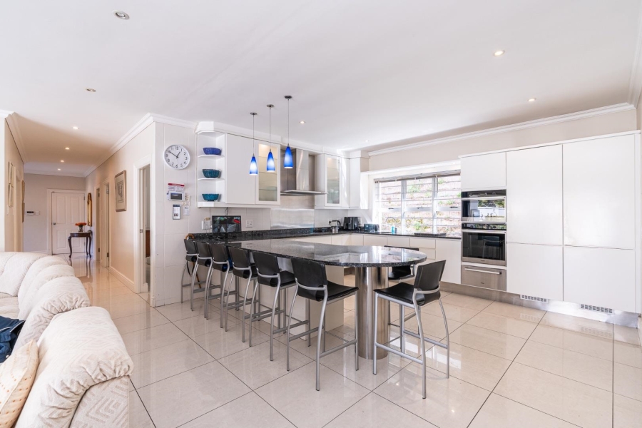 4 Bedroom Property for Sale in Kenilworth Western Cape